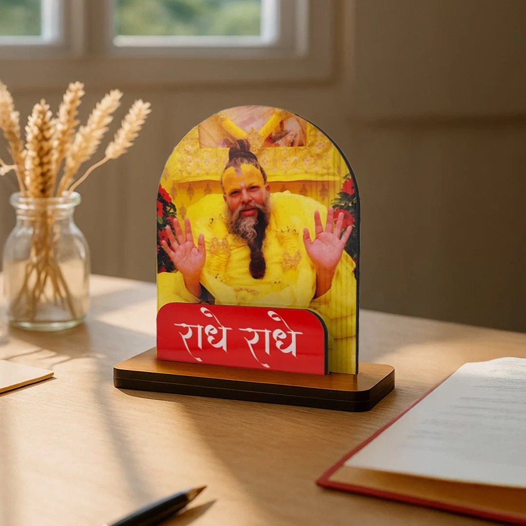 imgi_7_Wooden_stand_with_spiritual_photo